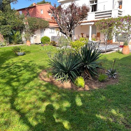 Appartement Rez De Villa Proche Port Et Plages De Sanary Bagian luar foto