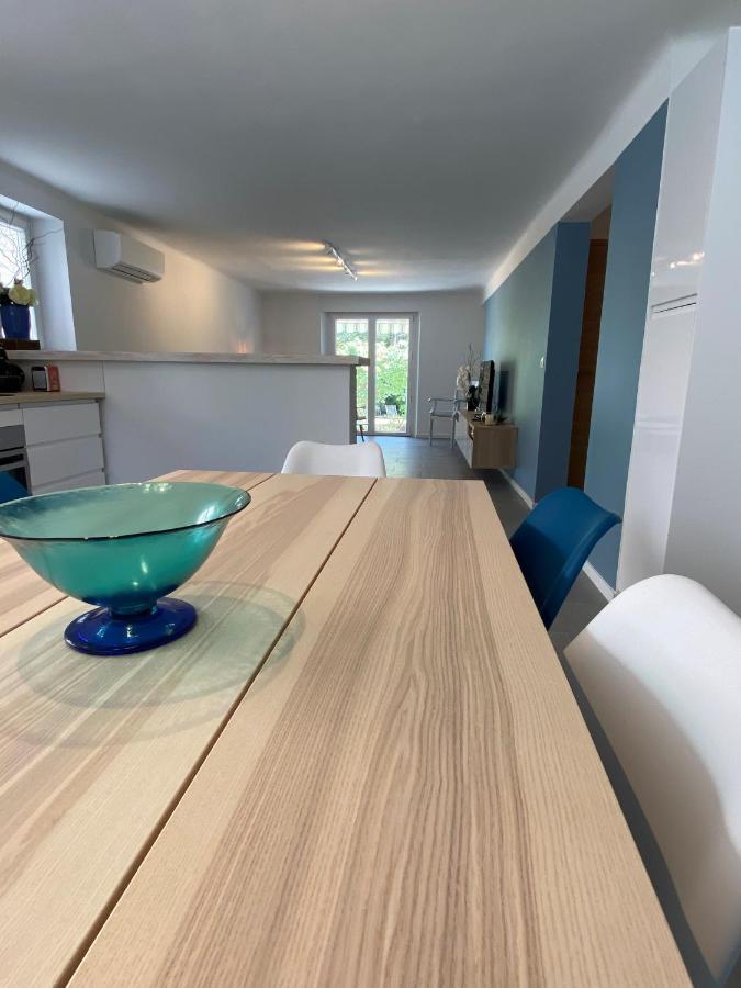 Appartement Rez De Villa Proche Port Et Plages De Sanary Bagian luar foto