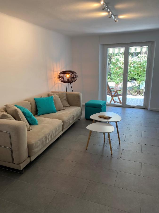 Appartement Rez De Villa Proche Port Et Plages De Sanary Bagian luar foto