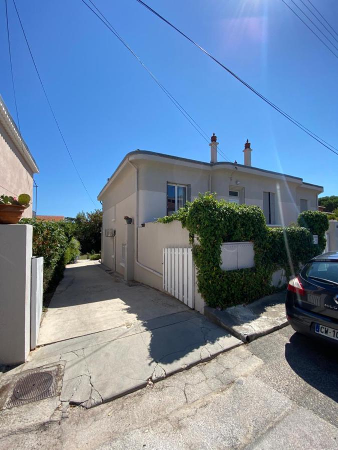Appartement Rez De Villa Proche Port Et Plages De Sanary Bagian luar foto